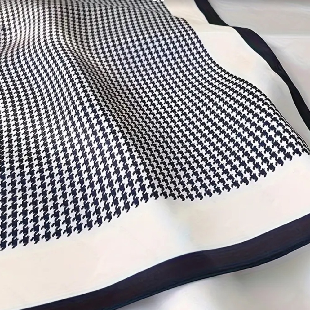 New HOUNDSTOOTH Scarf “LAST ONE” - Picture 7 of 14